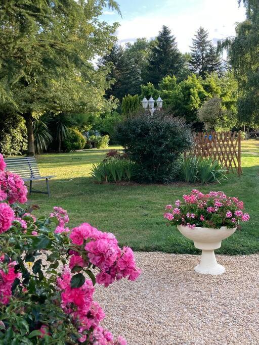 Gite Marguerite - Au Coeur De La Campagne La Petite-Boissiere Экстерьер фото